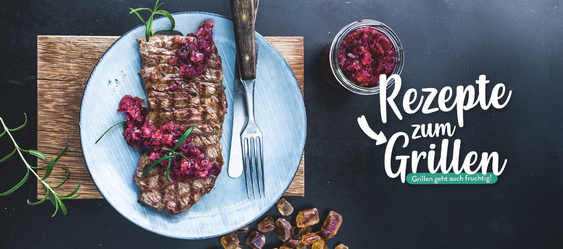 Kategorienbild Rezepte zum Grillen: Abbildung Zwiebelchutney auf einem Stake